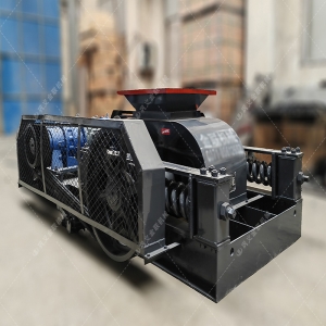 2PG1508大型對(duì)輥破碎機(jī)發(fā)貨圖片_發(fā)往廣東清遠(yuǎn)_破碎石英砂